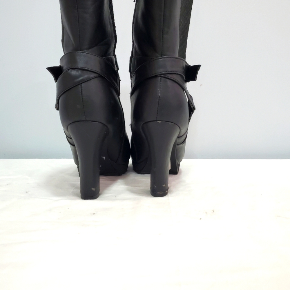 Size 10 black boots 🖤